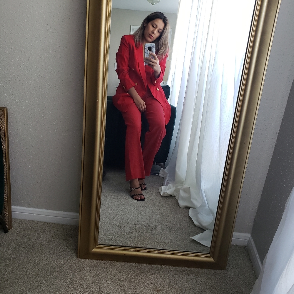 Liz Claiborne] Red pant suit